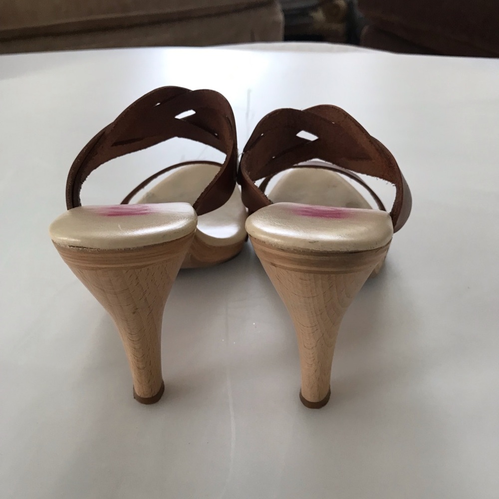 Shoes - Picture 5 of 7